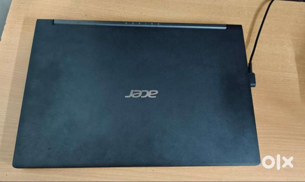 Acer Aspire 7 (Model A715-75G)