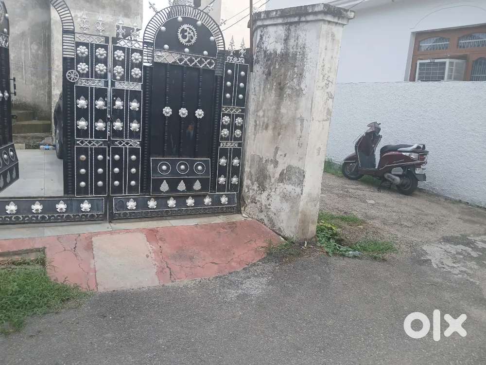 One room with kitchen bathroom at udheywala ramakrishna hospital bohri