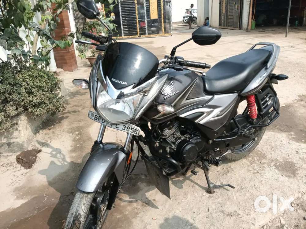 Honda Shine 125cc bs6 model 2021 full condition insurance 2026