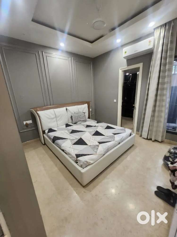 3bhk semifurnisd flat available for sale sector 85 wave Estate