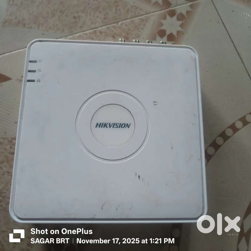 Hikvision 8 channel DVR + CP plus 8 channel DVR + ERD power supply