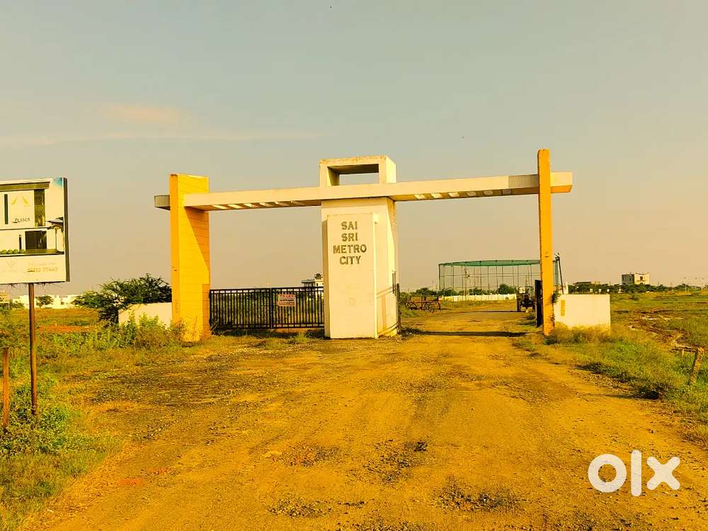 High-growth zone: 110 ankanams beside Sakshi office, near highway