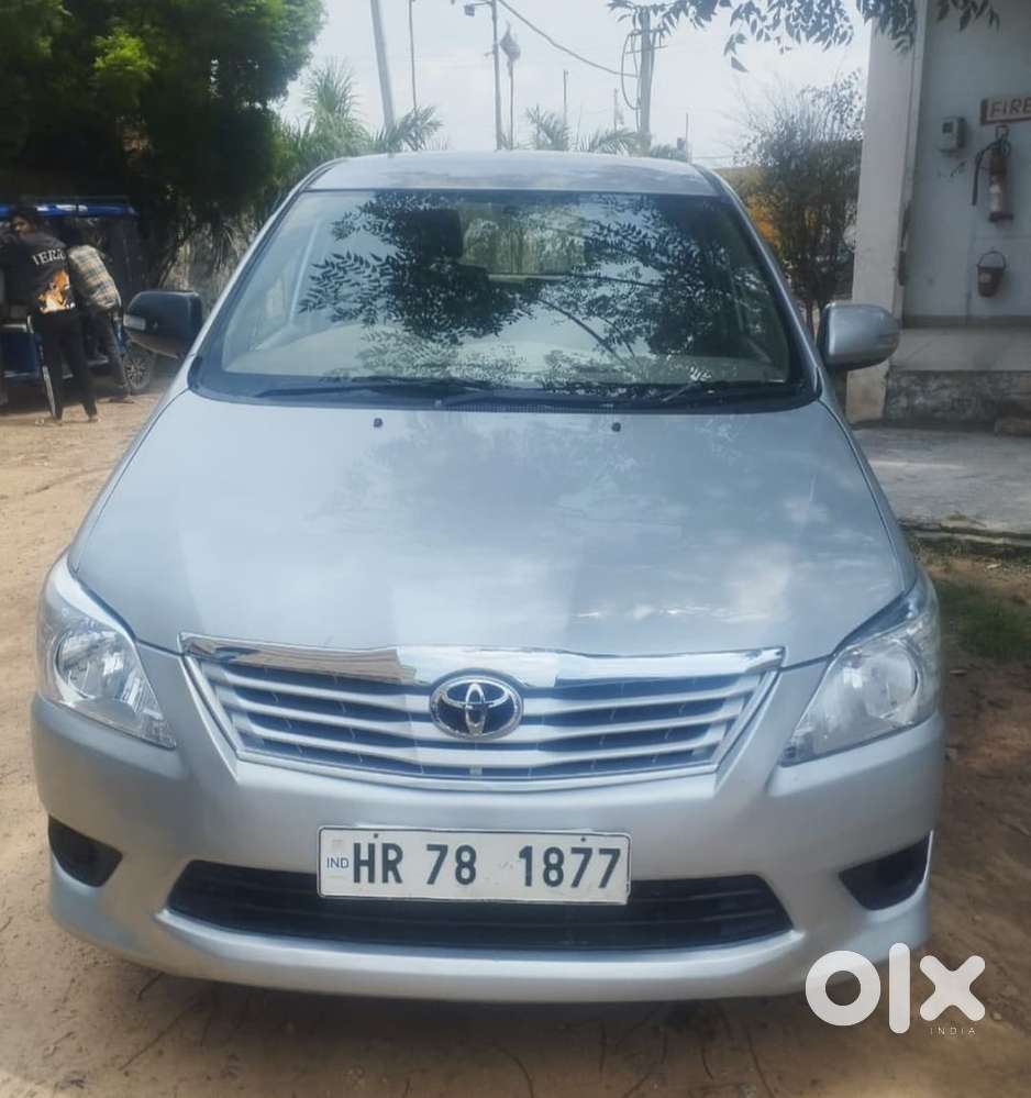 Toyota Innova 2012 Diesel 136000 Km Driven