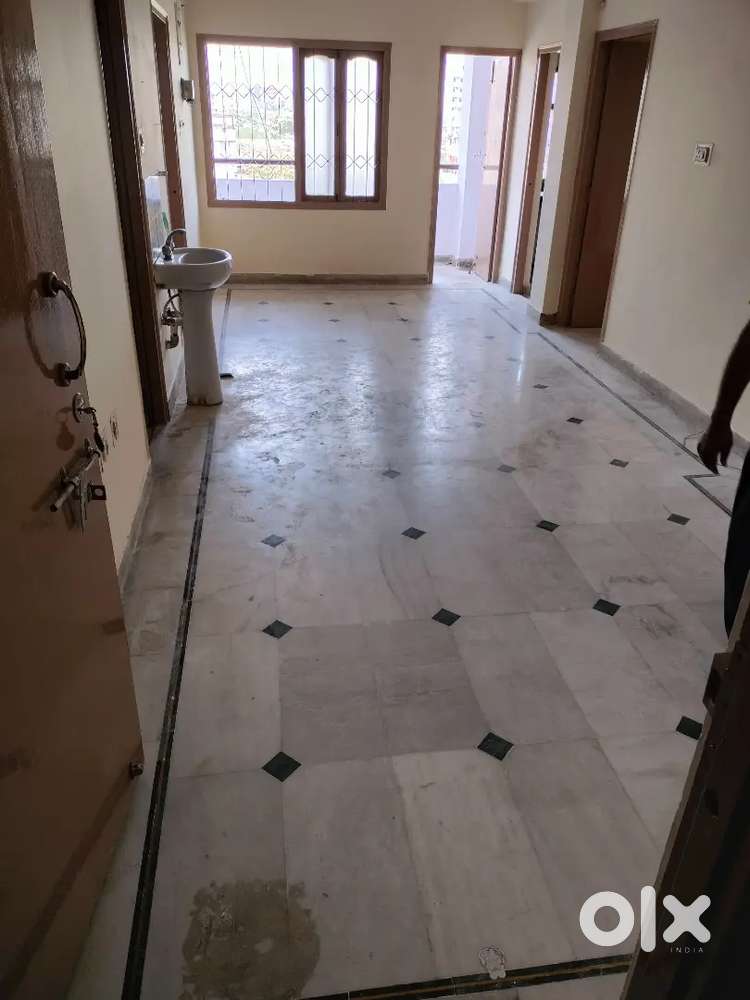 2bhk ready to move flat available for sale in apartment  69 lakhs