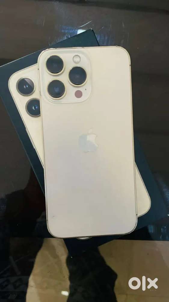 Selling my 6 months old, iphone 13 pro , need urgent money