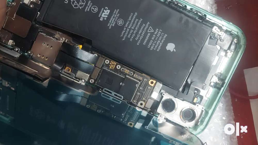 IPhone 11 motherboard condition new 64 GB 11 Pro 256 GB  13000