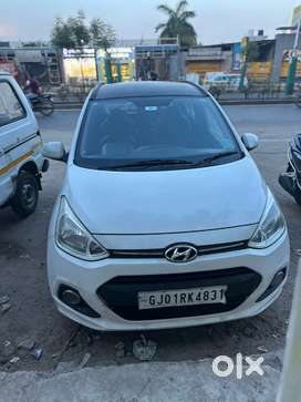 Hyundai Grand i10 2015 Diesel 108582 Km Driven
