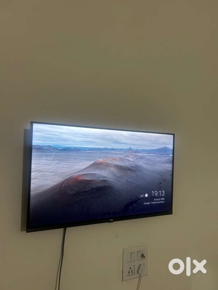 TCL TV 32 inches