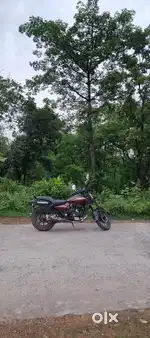 Bajaj avenger 2016 model