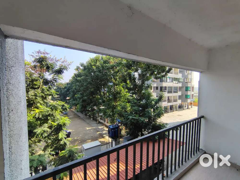New/unused 2 BHK on rent in leverage green park with all amenities.