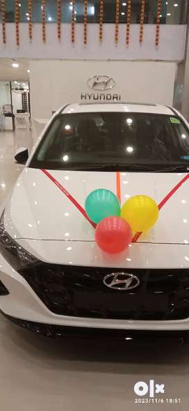 Hyundai New i20 2023 sunroof Petrol 3000 Km Driven dec registration