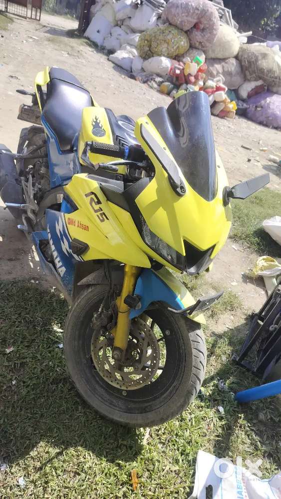Yamaha R15