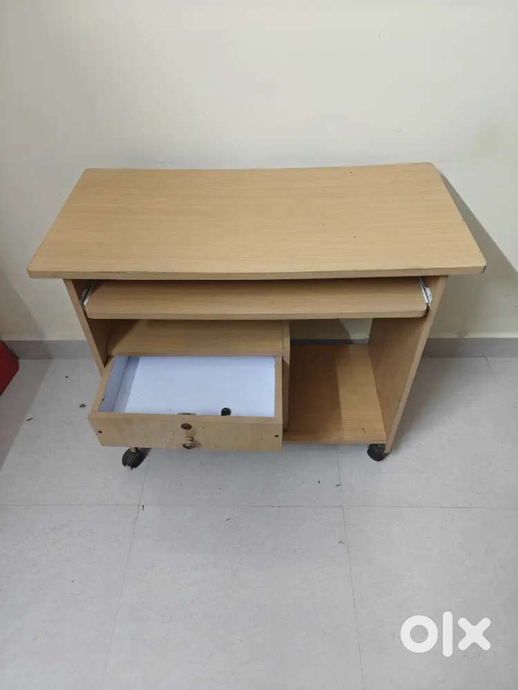 Computer Table