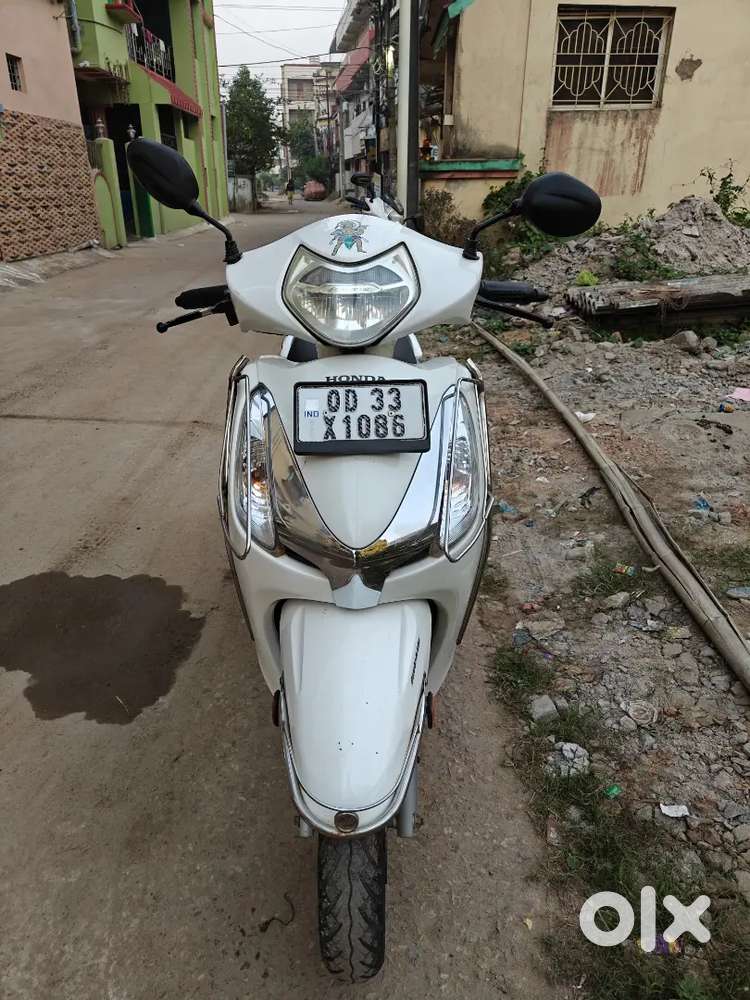 White Honda Aviator 2019 Top Model Disc break  – Excellent Condition