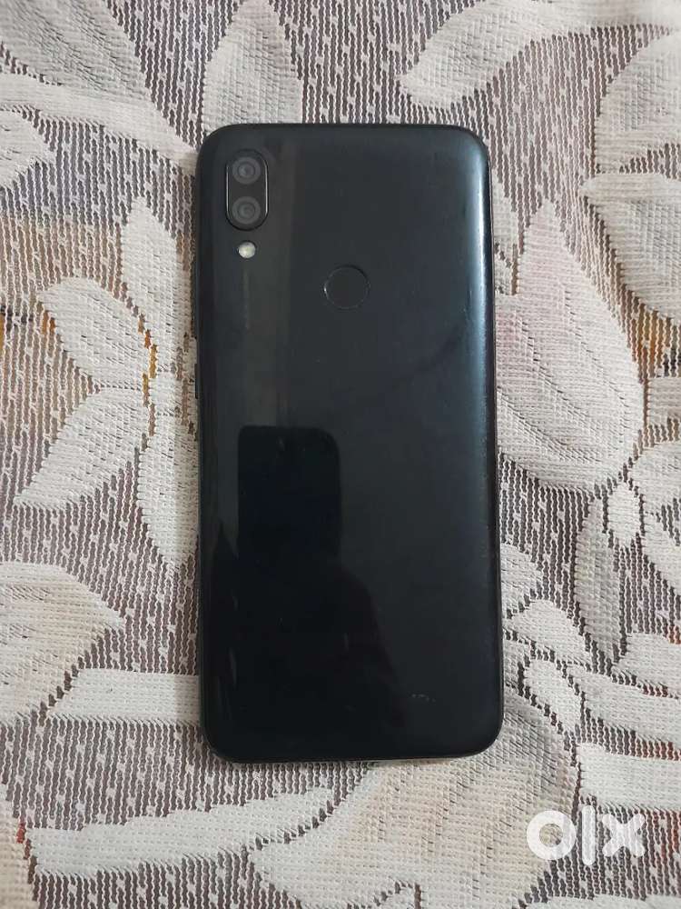 Redmi 7 phone