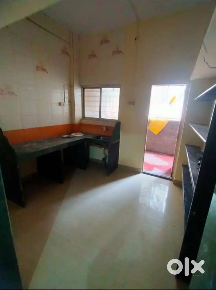 न्यु महाद्वारोड पद्माराजे गर्ल हायस्कूल लाड चौक येथे 1RK flat Vikane