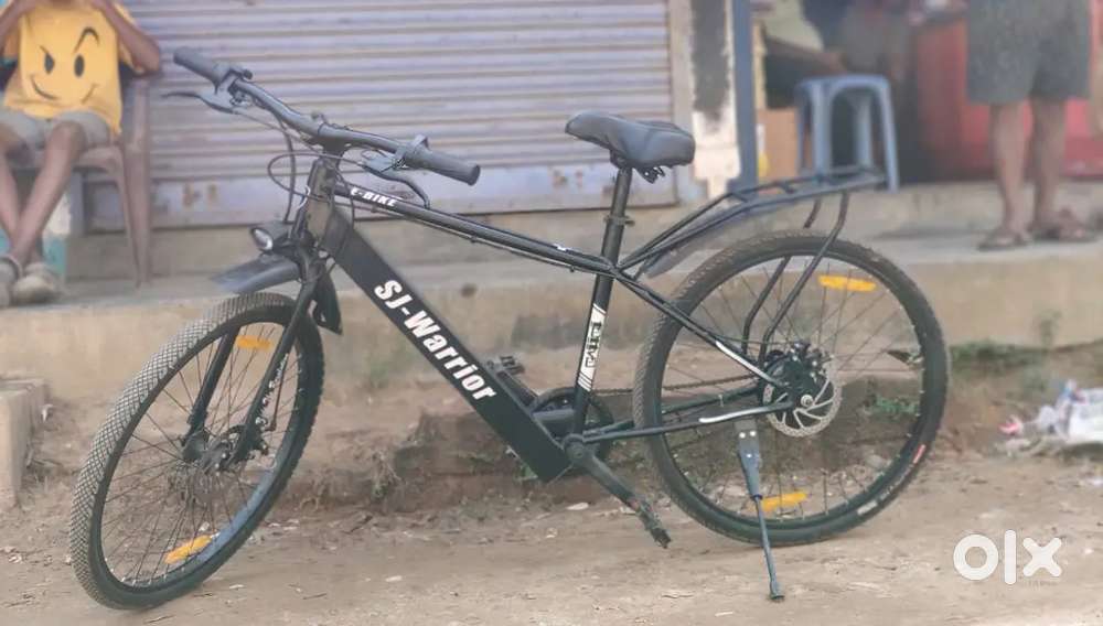 Battery bicycle