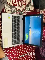 Asus vivobook 15