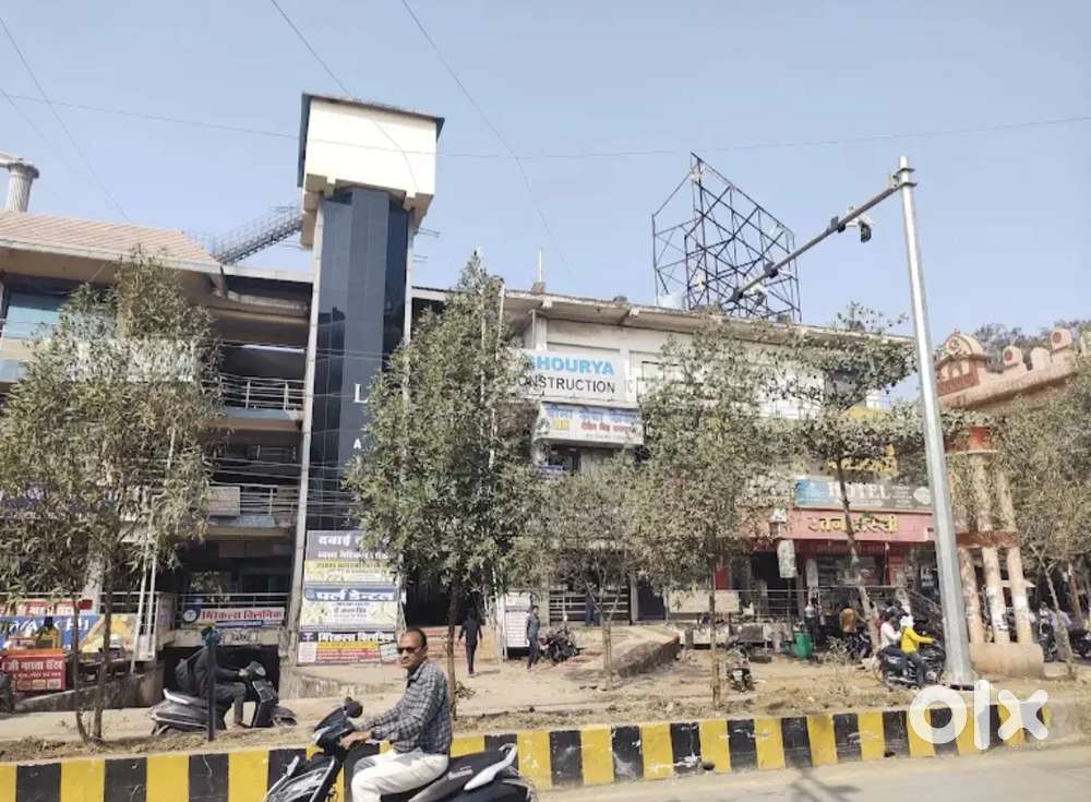 Hall rent pe dena hai