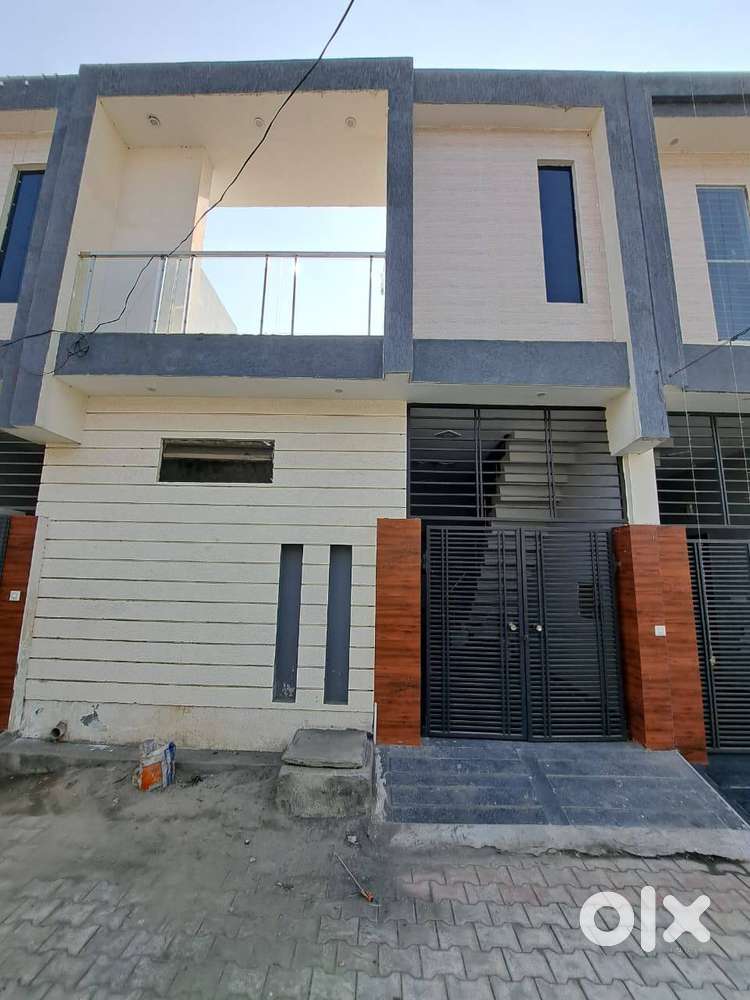 105 GAJ 2BHK house for sale