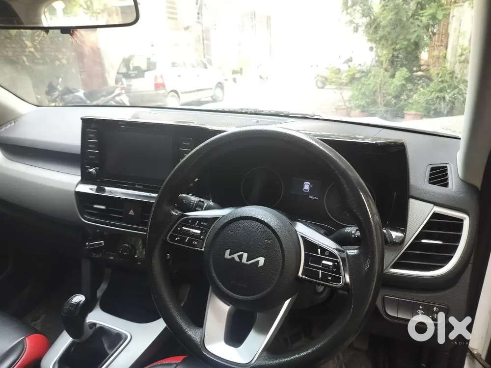 Kia Seltos single handed driven in good condition