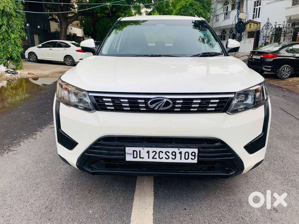 Mahindra XUV300 W6 AMT Diesel, 2020, Diesel