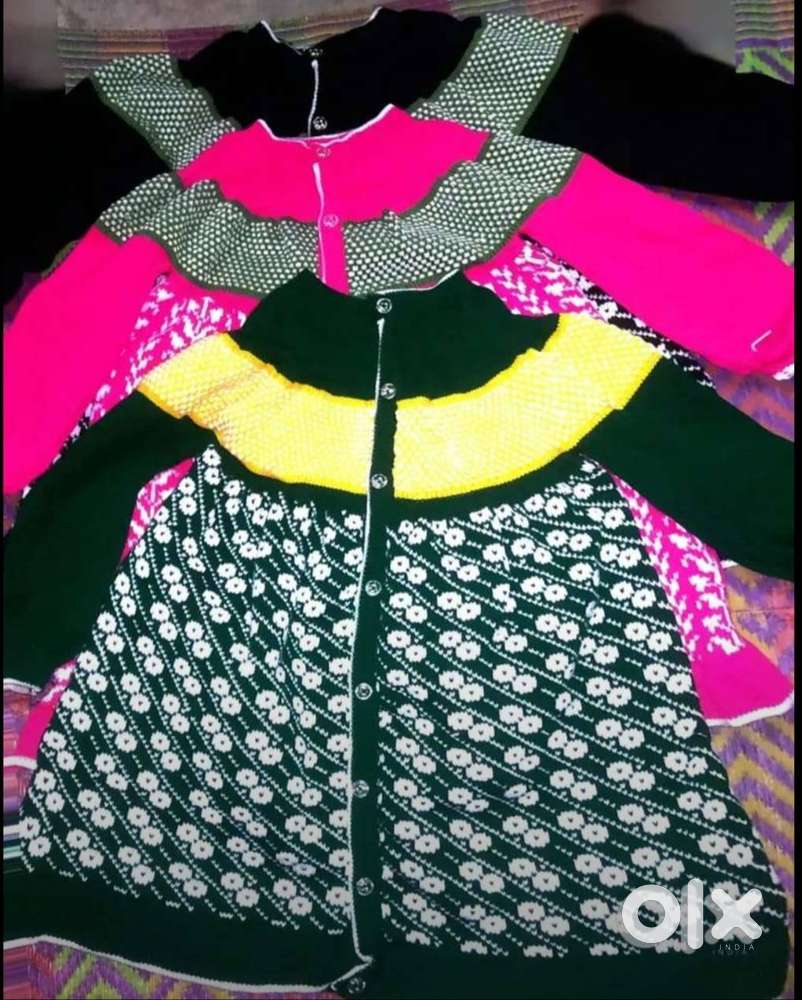 sweaters for (6 month -10 year) kids   (1pice:-400Rs  & 3pice:-1000Rs)
