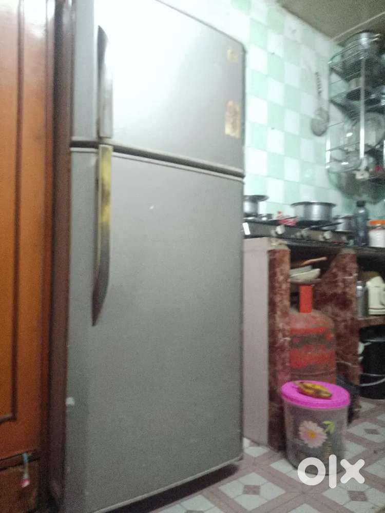 Godrej fridge good condition and good cooling