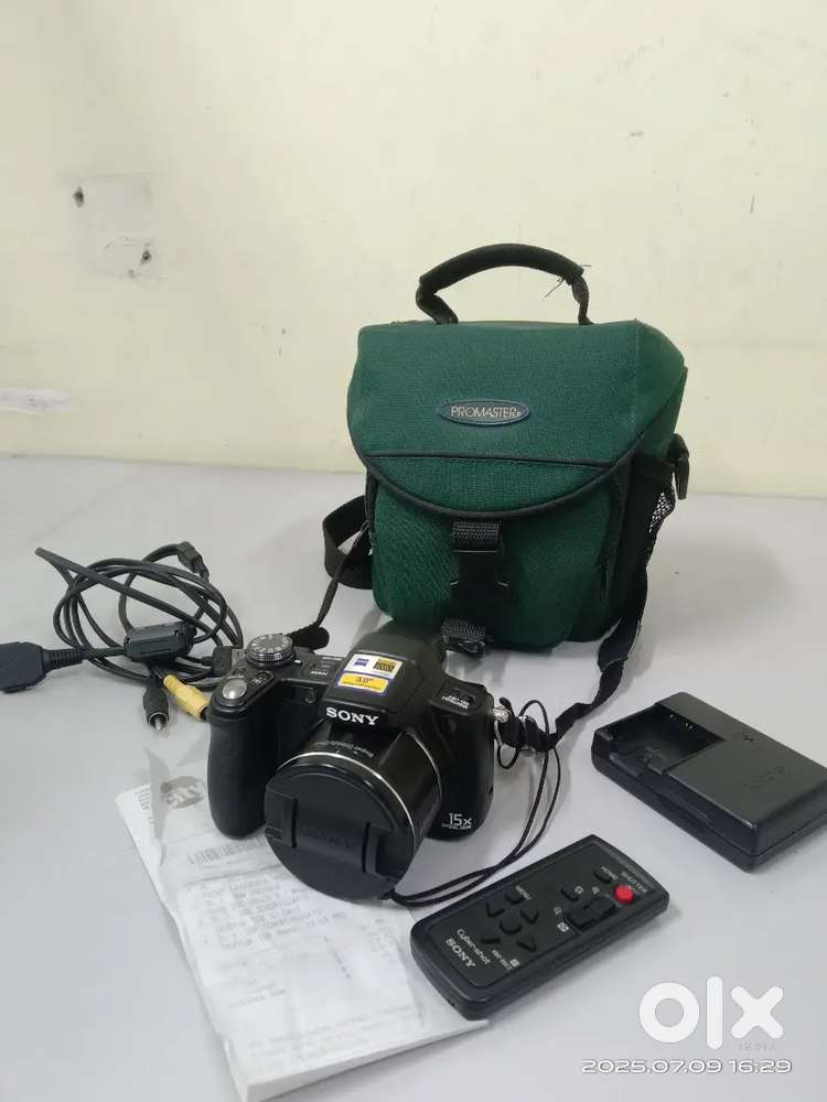 JVC video camcorder & Sony Cybershot Still camera