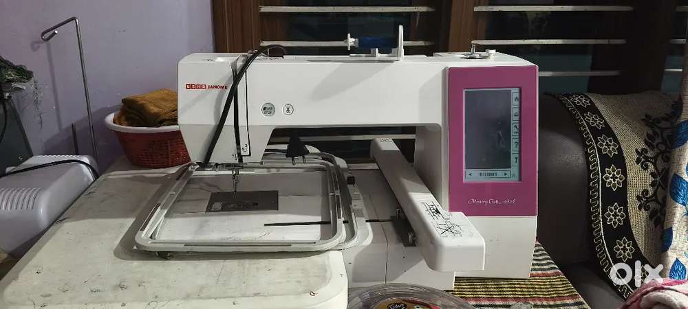 Usha embroidary mechine