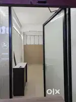 Shop or office space near walkway Marinedrive