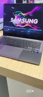 laptop  Samsung book4