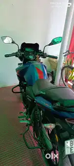 Gadi laga hua rahata hai Ham Bahar mein kam karte hai good condition
