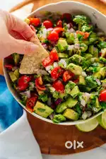 Chinese Continental Salad Cook aur Helper Rahna khna