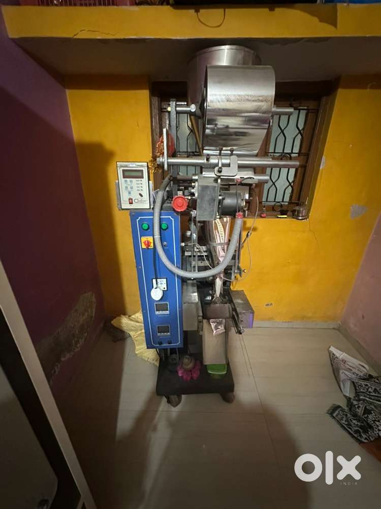 Food packaging machine