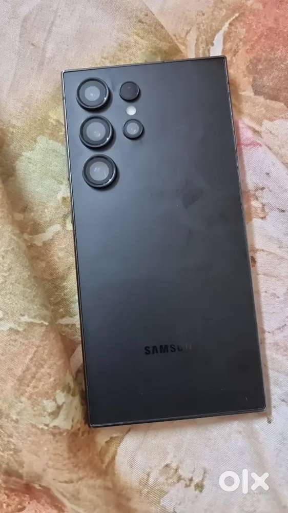 Samsung s24 ultra 512gb mint condition complete.