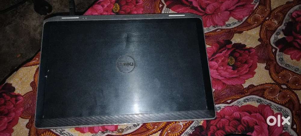 Laptop dell all oky candisan very good