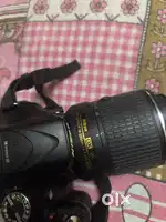 Nikon D5200 with 2 orginal lenses and orginal bag
