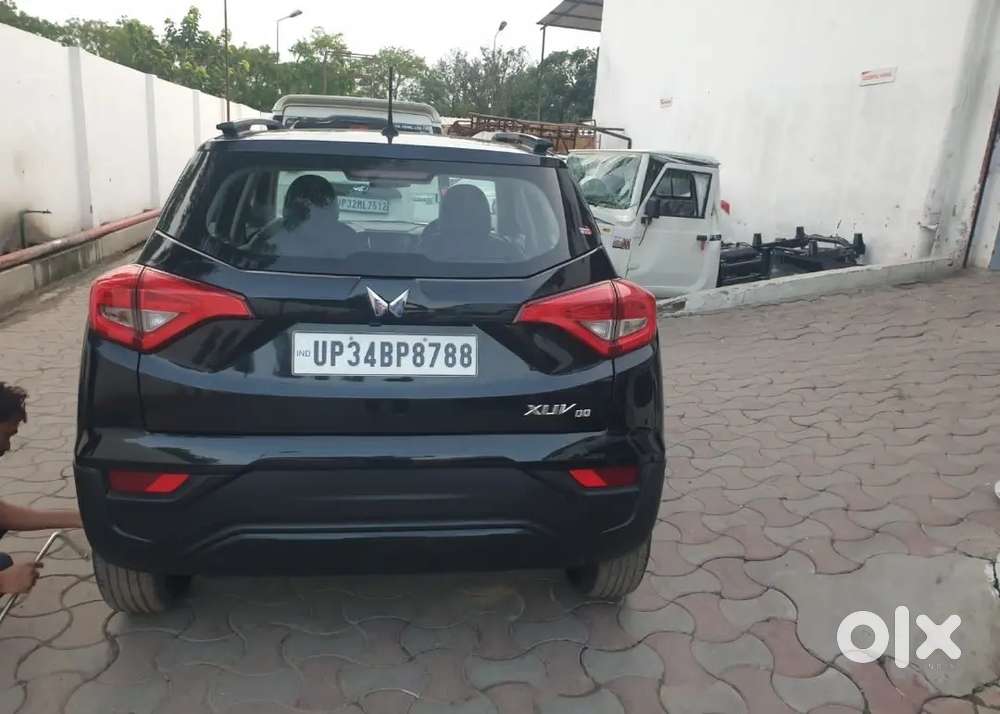 Mahindra XUV 300  W6 model only 32000 km driven milege