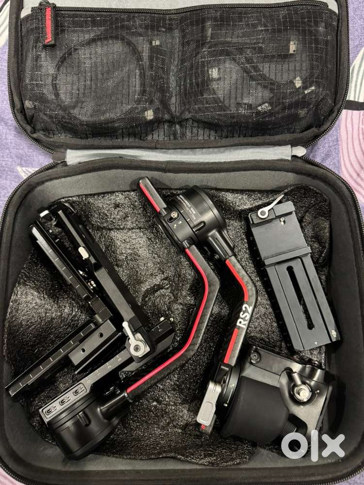 DJI RS 2 Gimbal Stabilizer Pro Combo