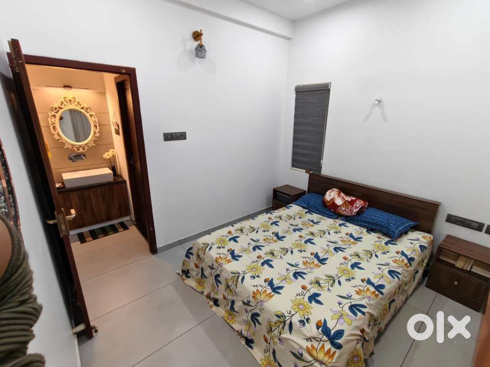 Furnished Room with Wash for Working Executive near Cyberpark , HiLITE