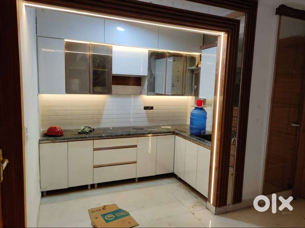3 BHK Apartment for Sale in Sector 49, Noida - Prime Location