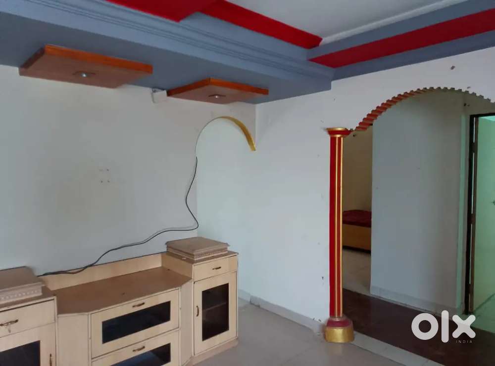 Nice flat nice location teka naka SBI bank metro station