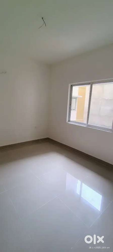 Semi furnished flat for rent. Kitchen full complete, 1 wardobe