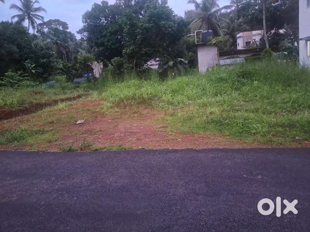 5 cent prime house plot near moozhikal, kozhikode