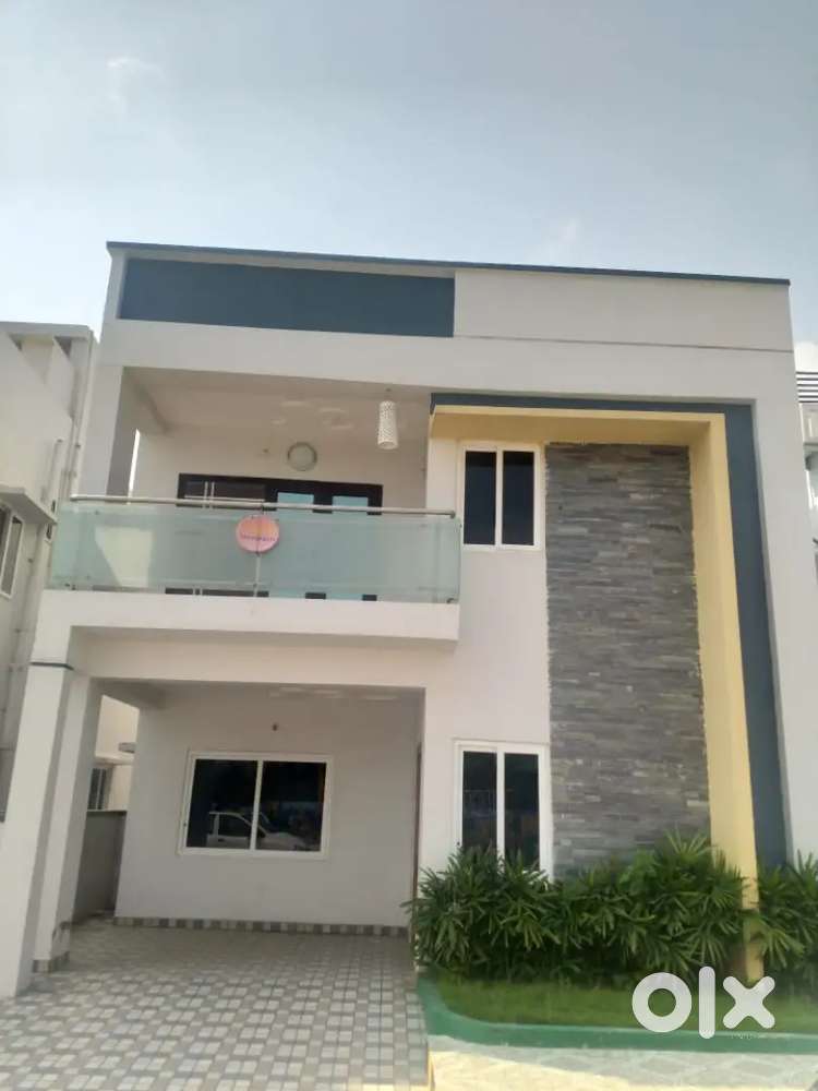 VILLA for sale BEACH ROAD