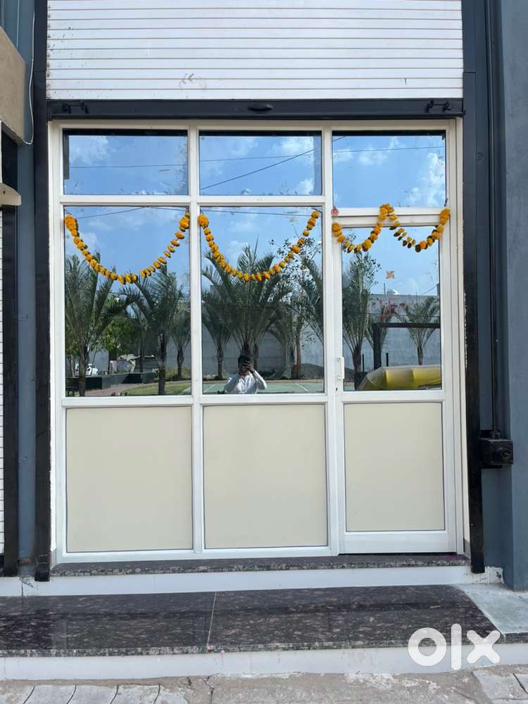 Office fabrication partition with door