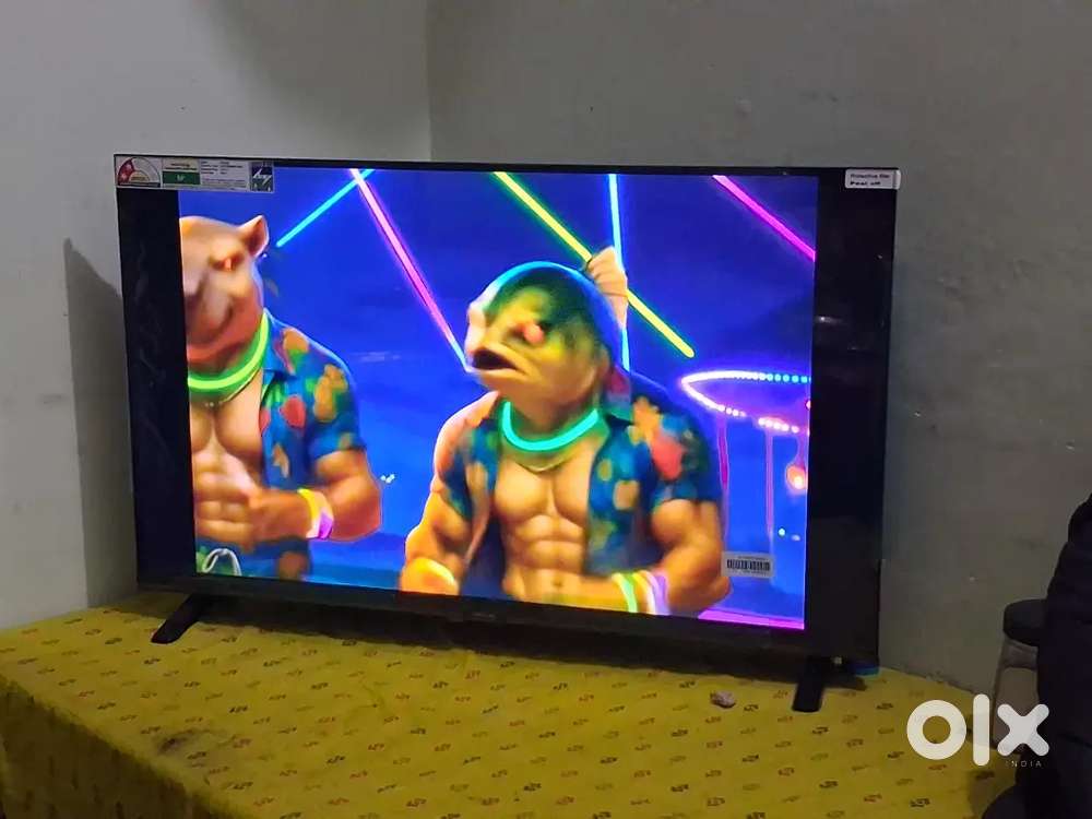 Philips (2 months old )32 inch tv