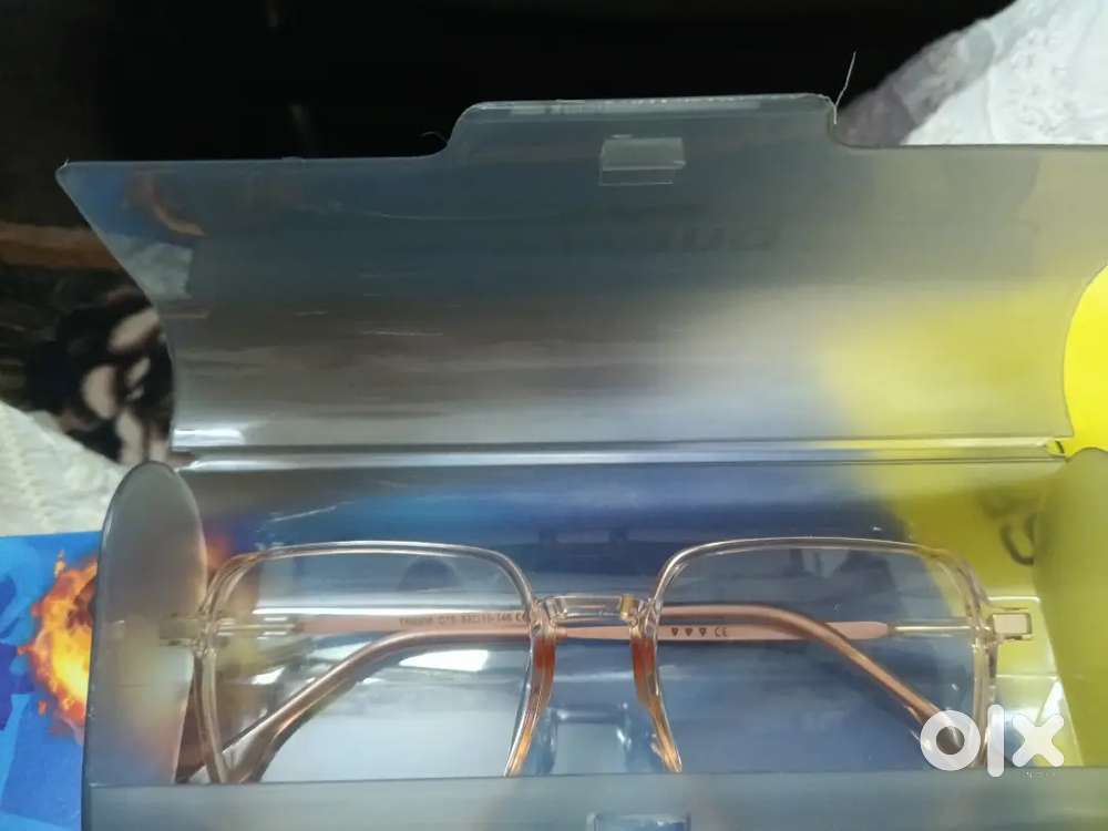 Savana by ubanic glass it is new