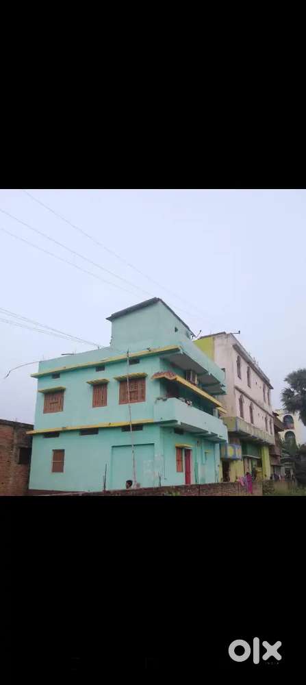 Great offer 2 stories building on sell